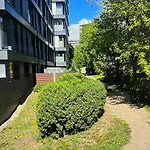 Residence Garden Tower - 8 Min Do Centra, Garaz