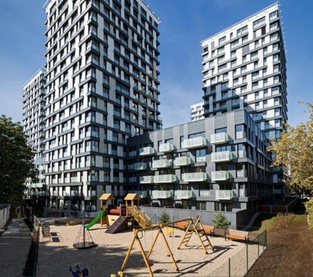 Garden Tower - 8 Min Do Centra, Garaz Apartamento Praga